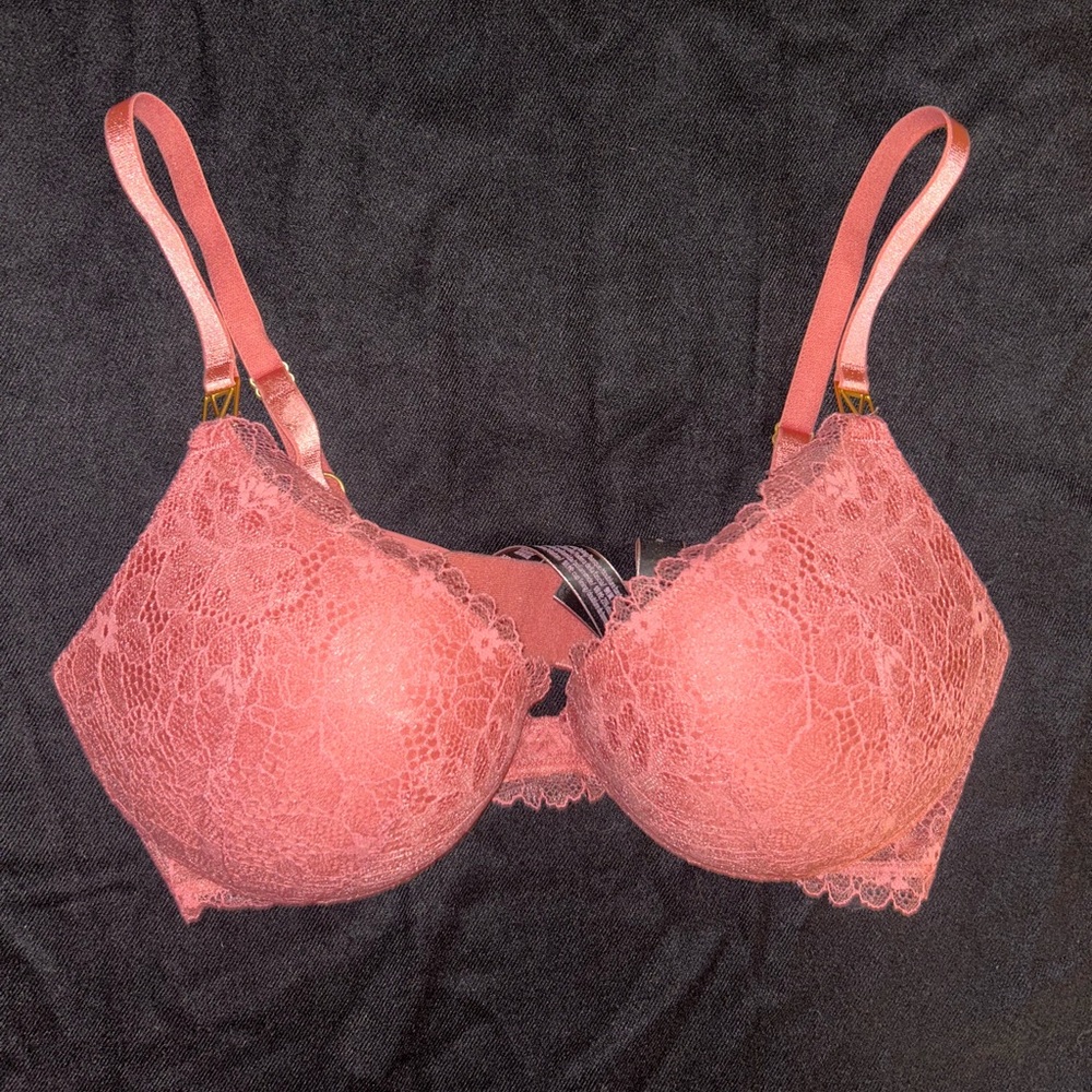 Victoria's Secret Women's Pink Bra
